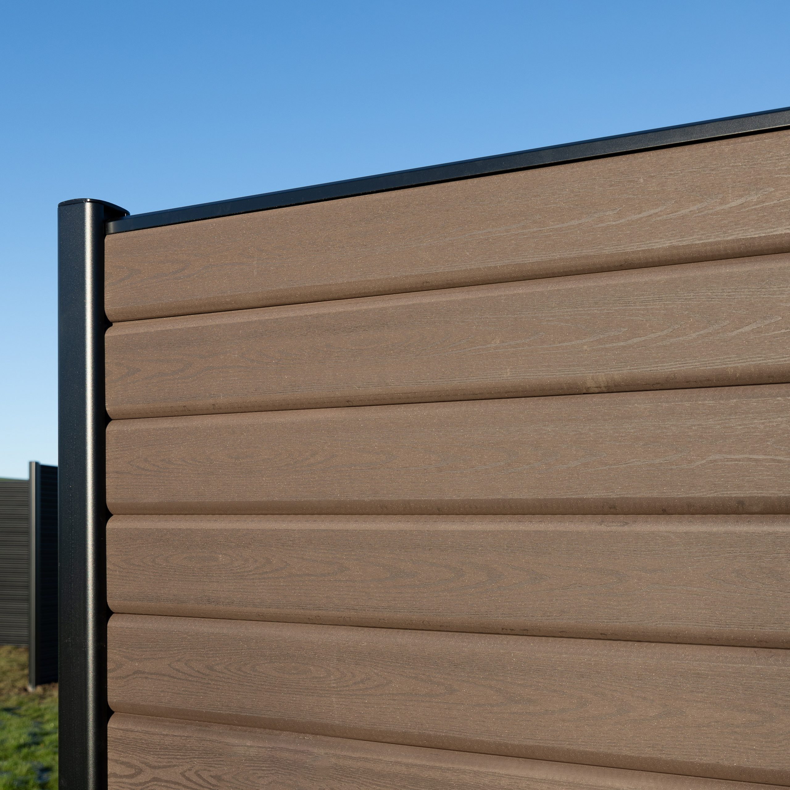 Dansk XL Komposithegn Blok - Sort lakeret Alu brun Blok